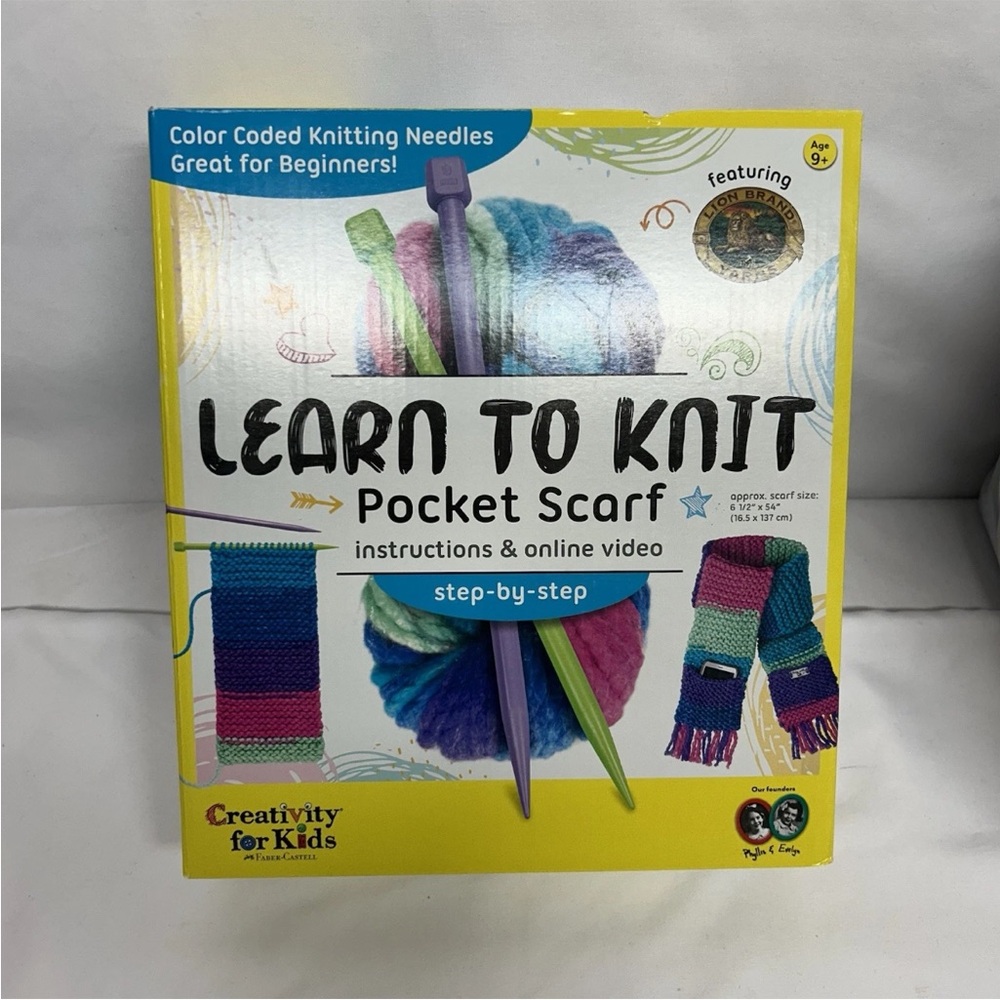 Learn to Knit Pocket Scarf Kit Lion Brand Yarn Colorful Yarn/Needles Open/Unused